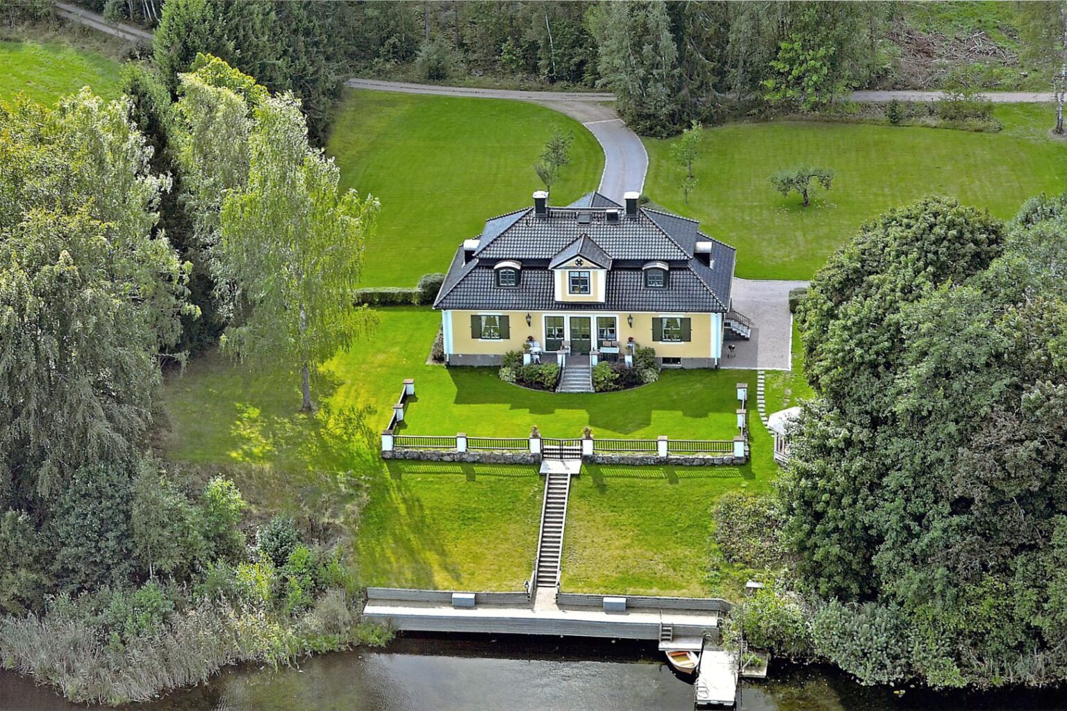 RR1 Fantastisk läge vid Eglasjön