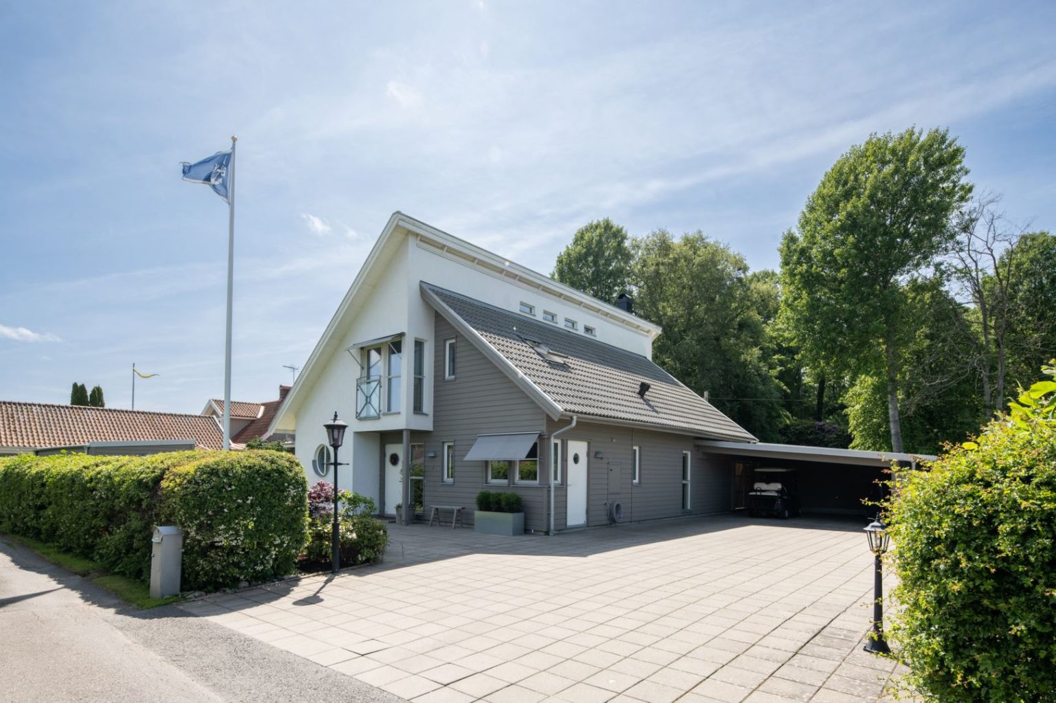 Sunnanängsvägen 4 (Villa + flyg) - AJ 08