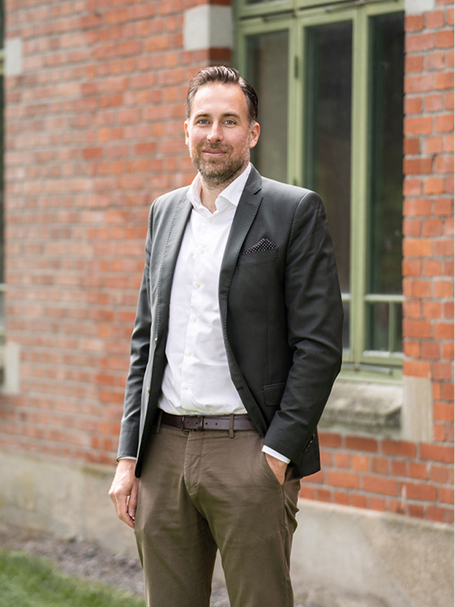 Mathias Martinsson, fastighetsmäklare och partner på Residence Christie’s.